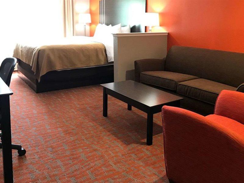 Quality Inn & Suites Fresno Northwest Экстерьер фото
