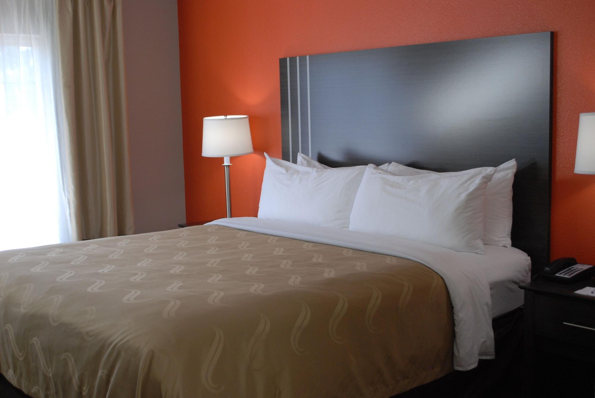Quality Inn & Suites Fresno Northwest Экстерьер фото