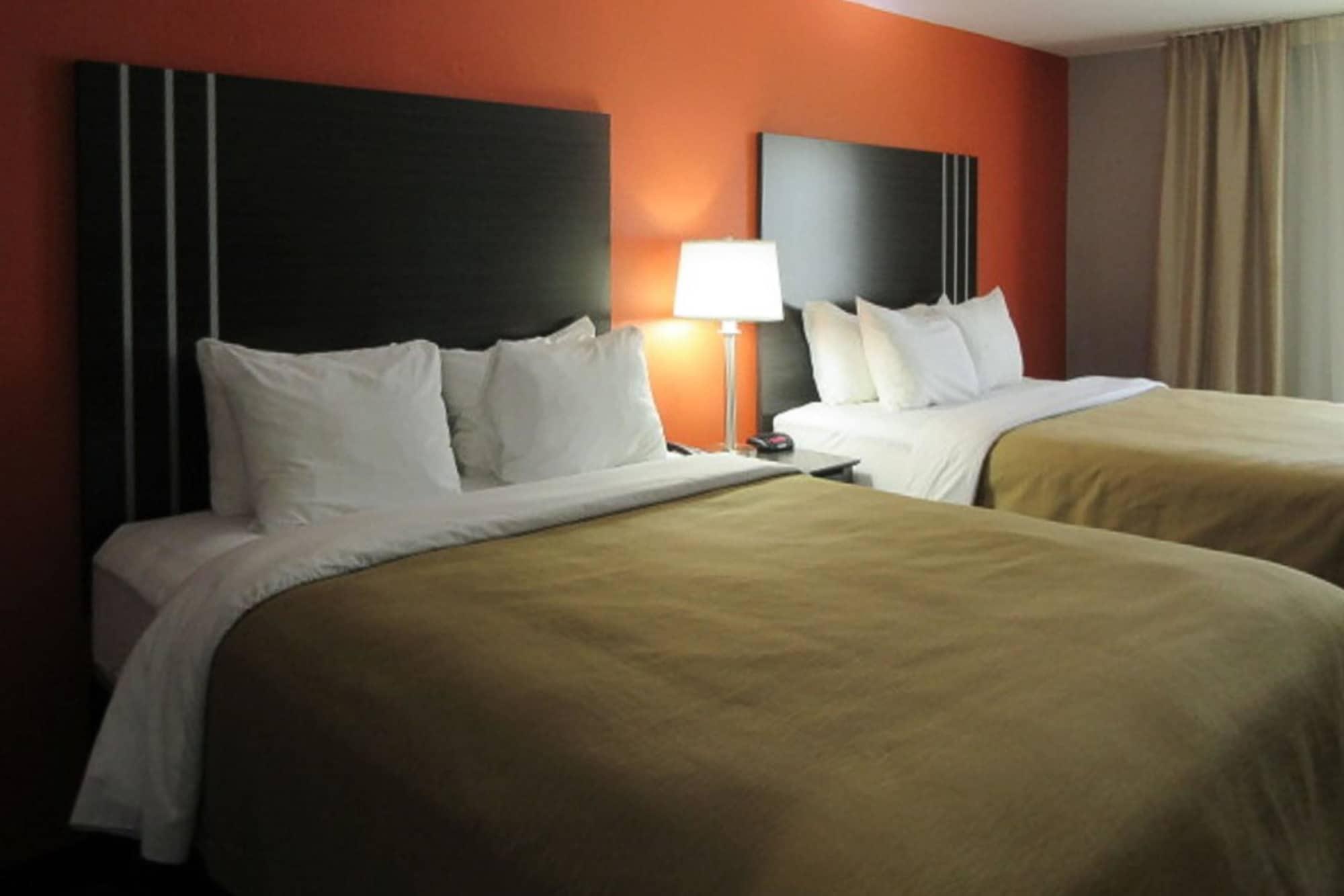 Quality Inn & Suites Fresno Northwest Экстерьер фото
