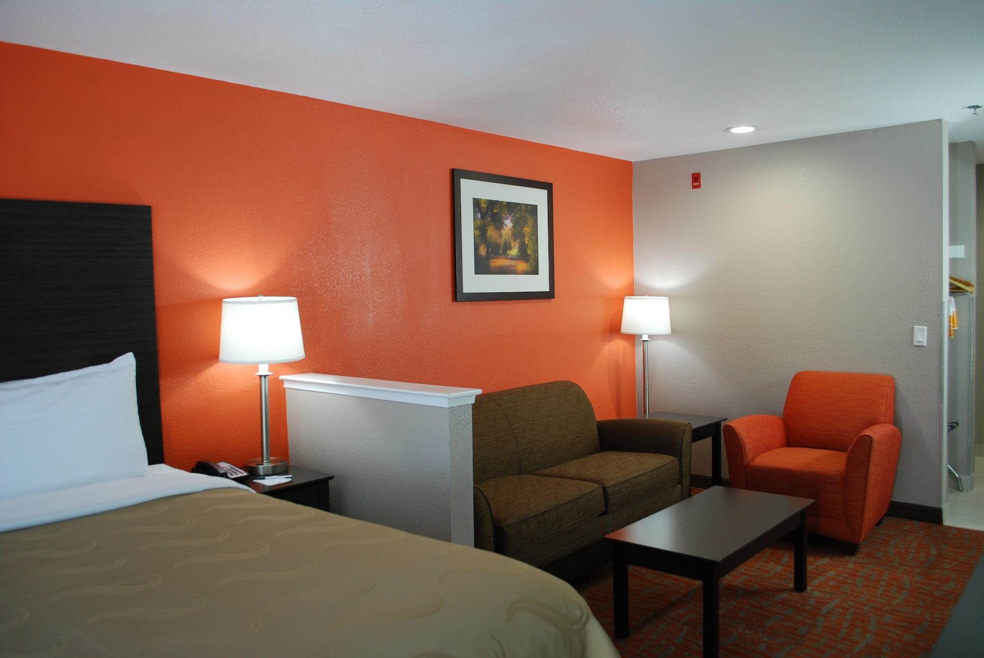 Quality Inn & Suites Fresno Northwest Экстерьер фото