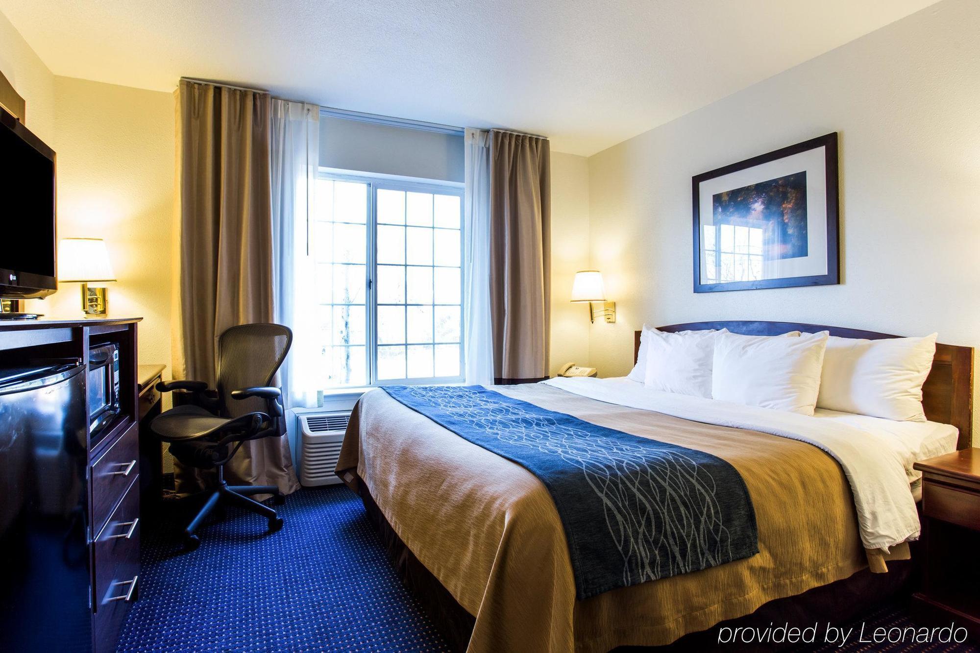 Quality Inn & Suites Fresno Northwest Экстерьер фото