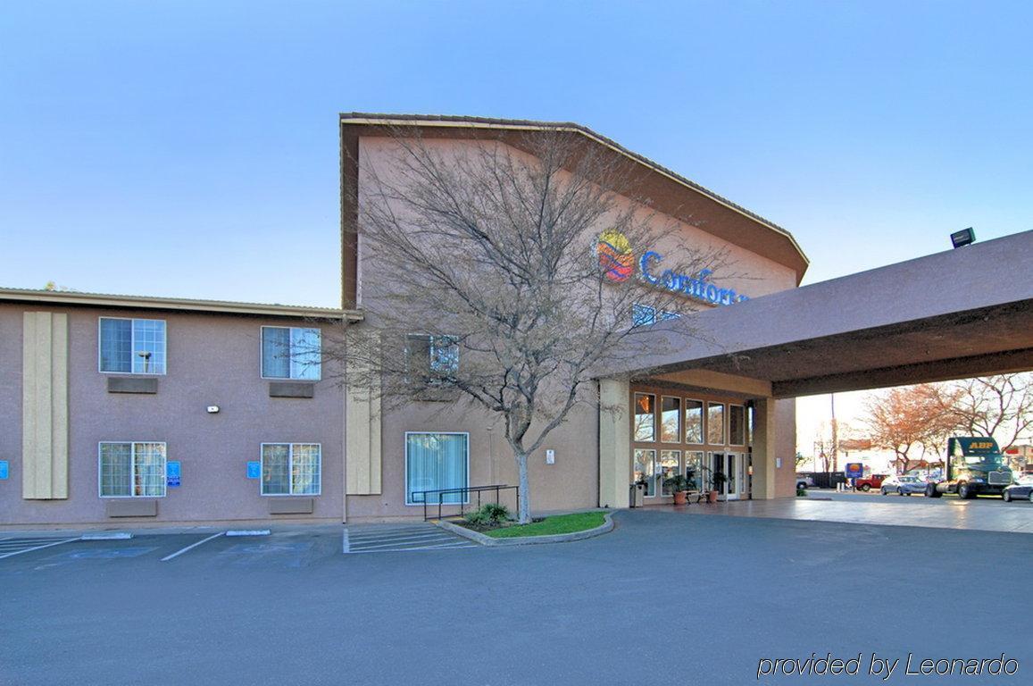 Quality Inn & Suites Fresno Northwest Экстерьер фото