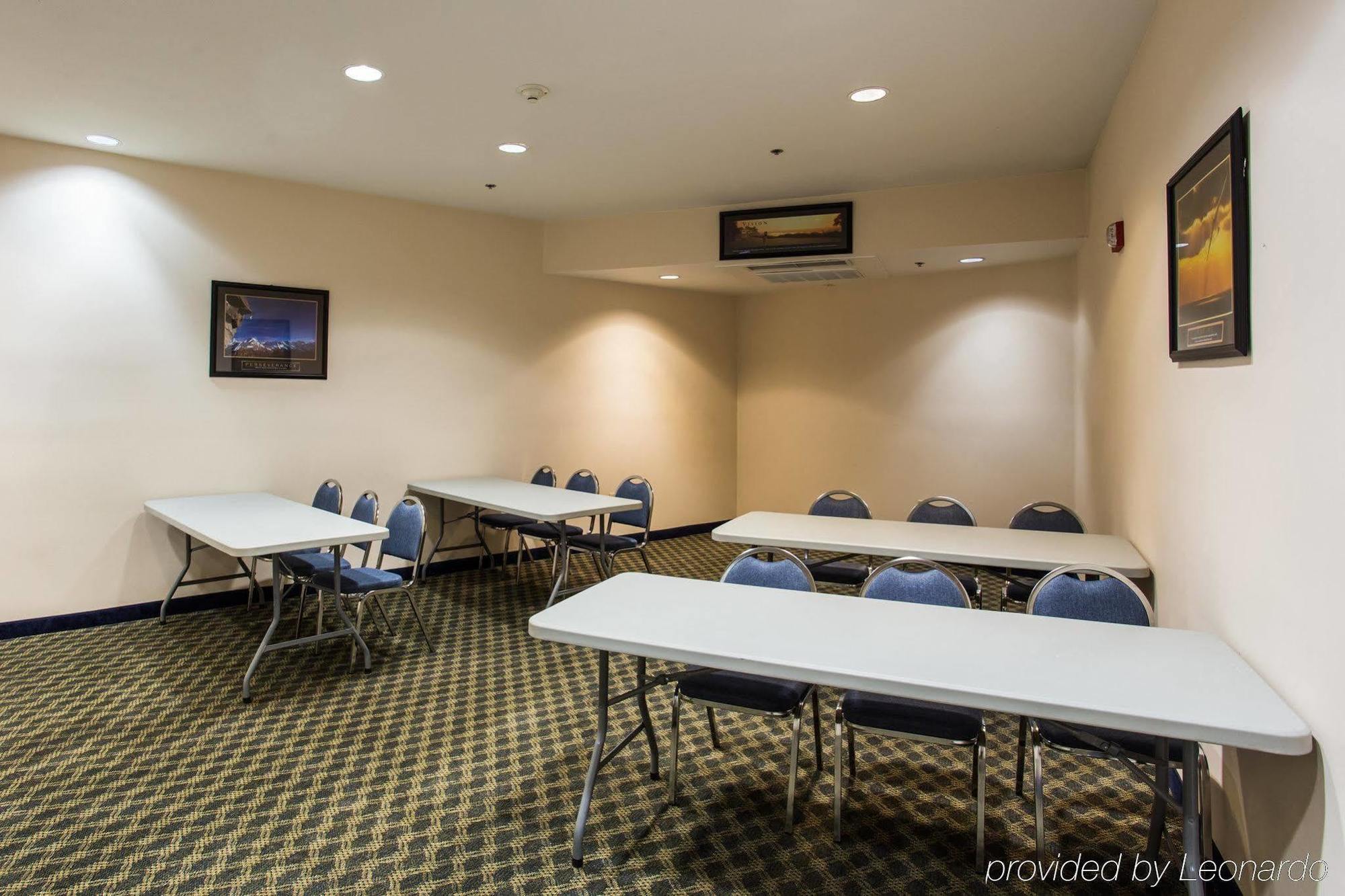 Quality Inn & Suites Fresno Northwest Экстерьер фото