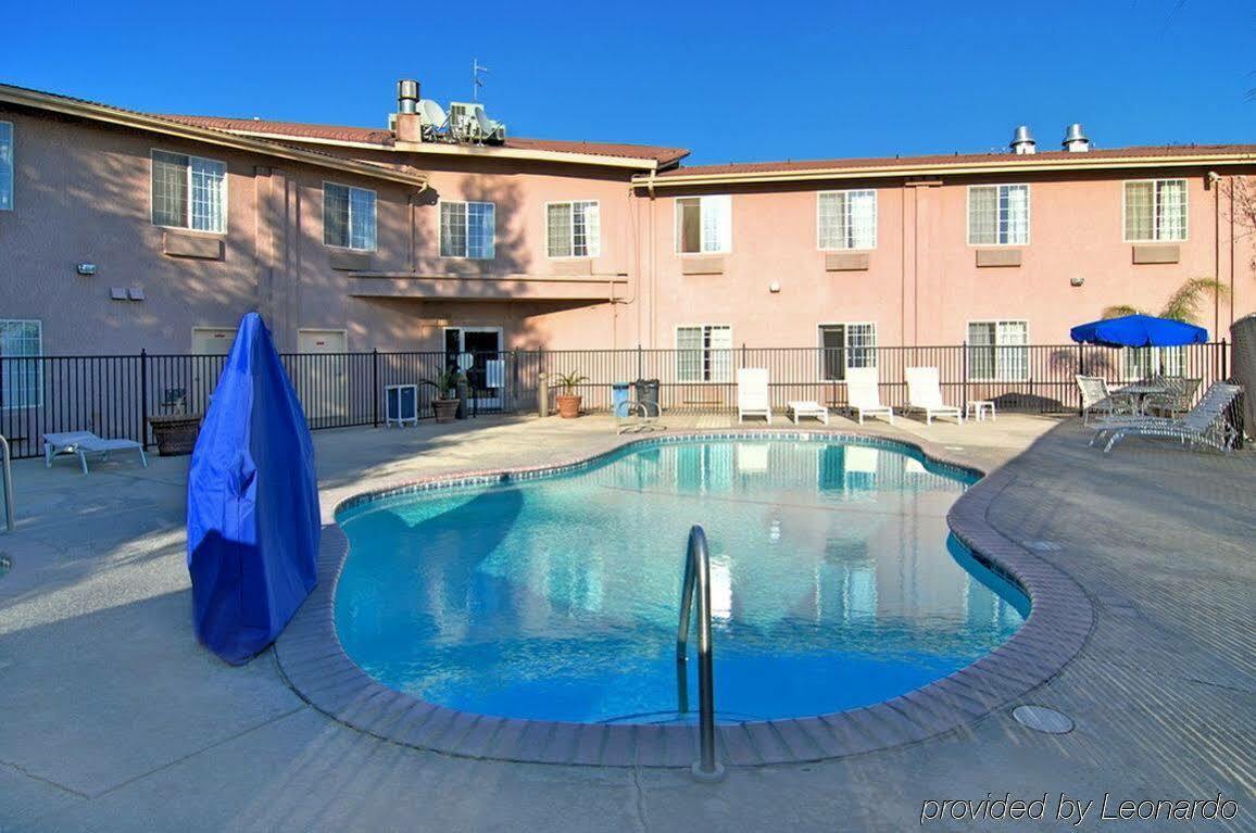 Quality Inn & Suites Fresno Northwest Экстерьер фото